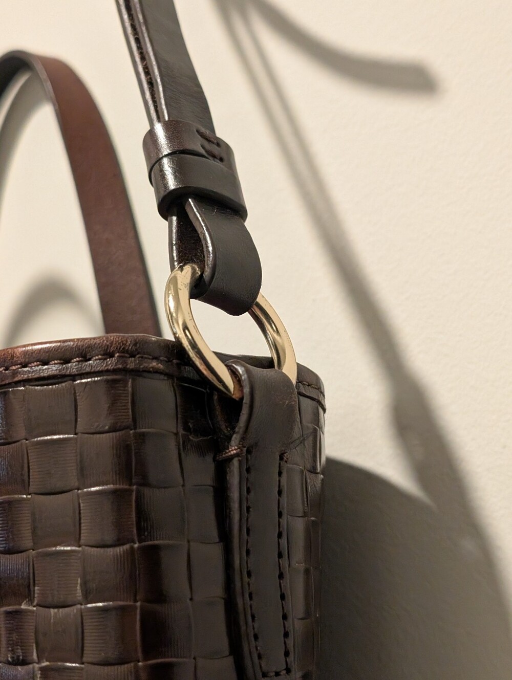 Dooney & Bourke Brown Gold Woven Liliana Beach Boho Coastal Leather Tote Bag - Picture 3 of 15
